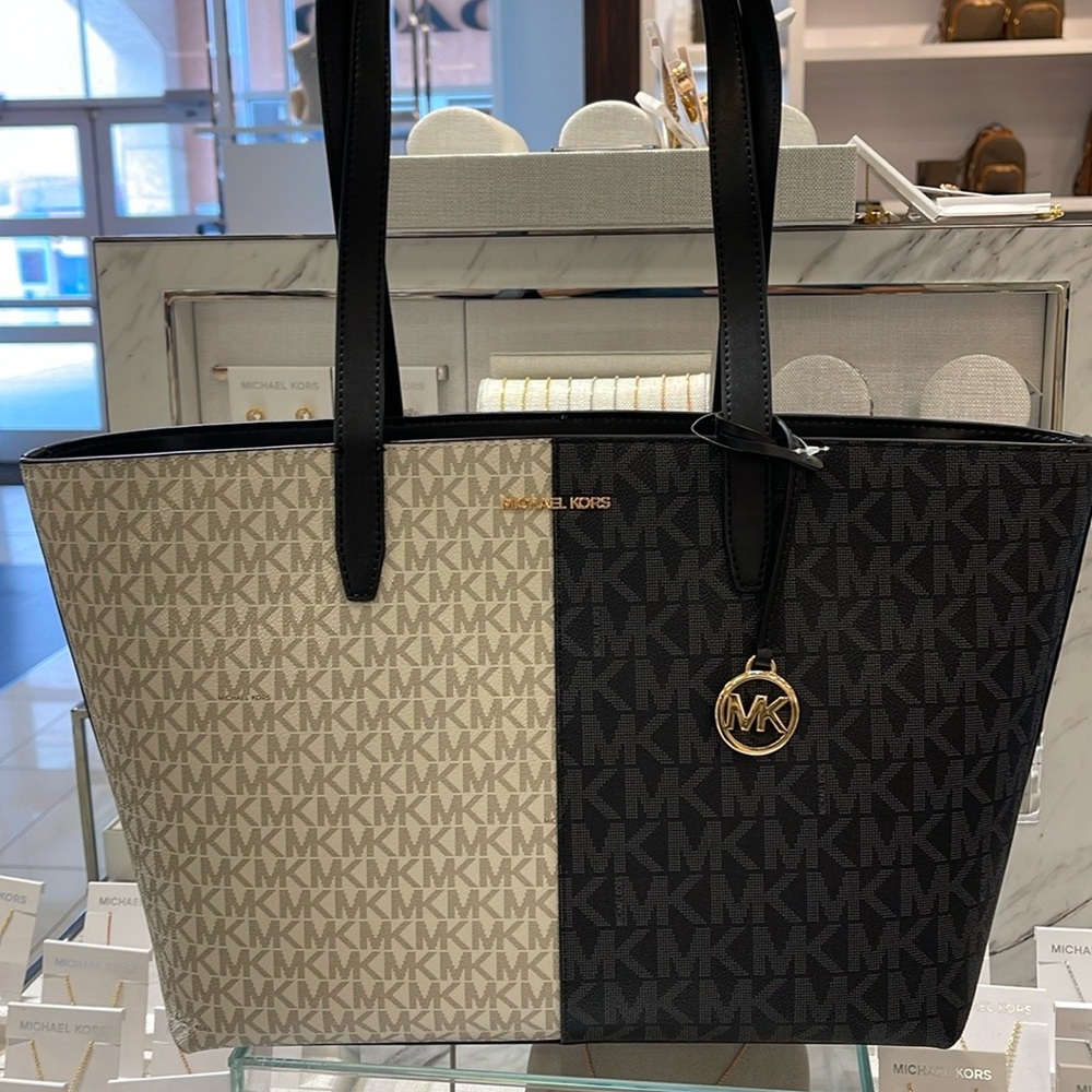 Michael Kors Jet Set Medium Two-Tone Logo Tote Shoulder Bag
BLACK COMBO NWT - Picture 10 of 16